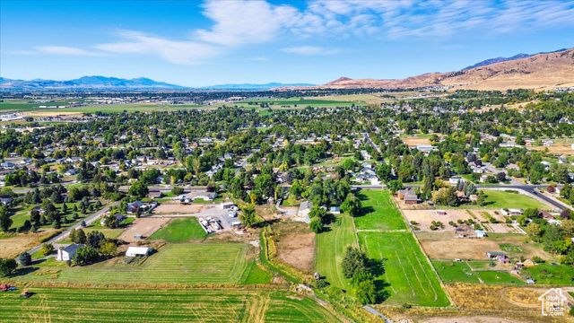 164 E 200 S, Hyde Park, UT 84318