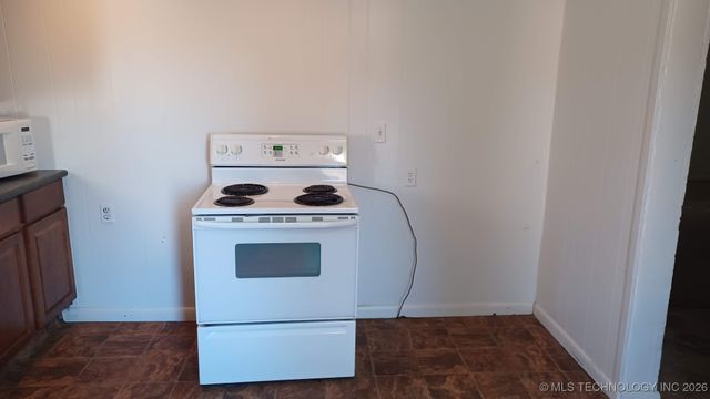 219 W Denbo Street, Catoosa, OK 74015