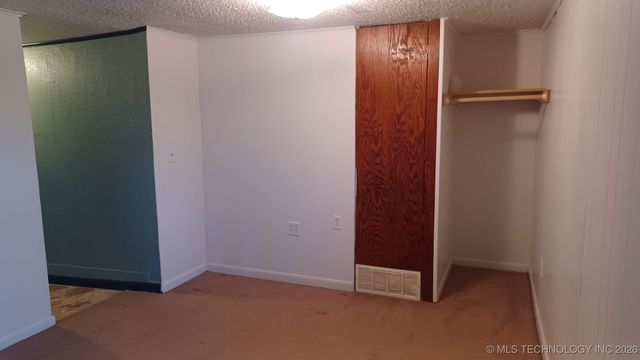 219 W Denbo Street, Catoosa, OK 74015