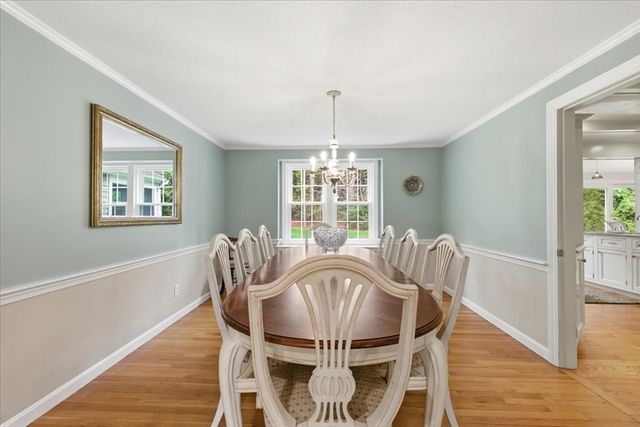 126 Flint Locke Dr, Duxbury, MA 02332