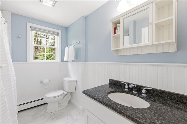 126 Flint Locke Dr, Duxbury, MA 02332