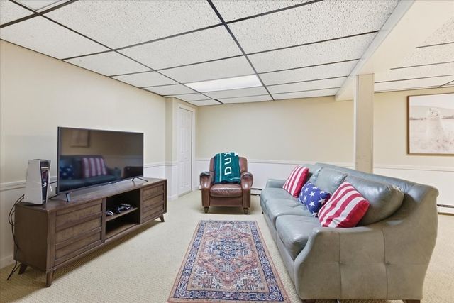 126 Flint Locke Dr, Duxbury, MA 02332