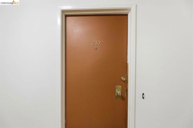811 York St 237, Oakland, CA 94610