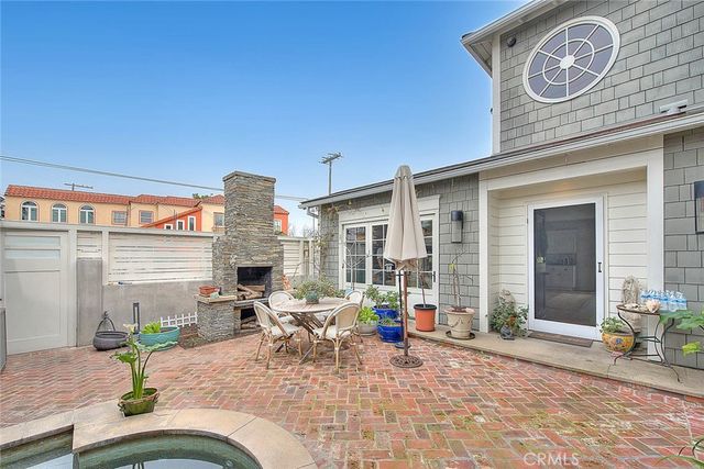 5590 E The Toledo, Long Beach, CA 90803