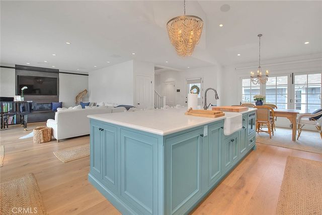 5590 E The Toledo, Long Beach, CA 90803