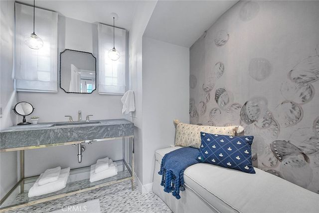 5590 E The Toledo, Long Beach, CA 90803