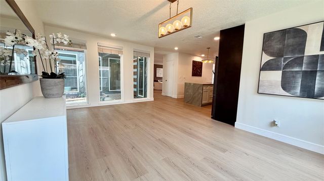 1315 Warwickshire Drive, Houston, TX 77077
