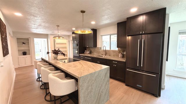 1315 Warwickshire Drive, Houston, TX 77077