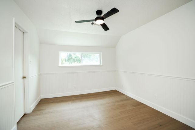 1315 Warwickshire Drive, Houston, TX 77077