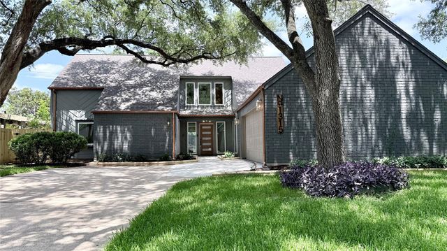 1315 Warwickshire Drive, Houston, TX 77077