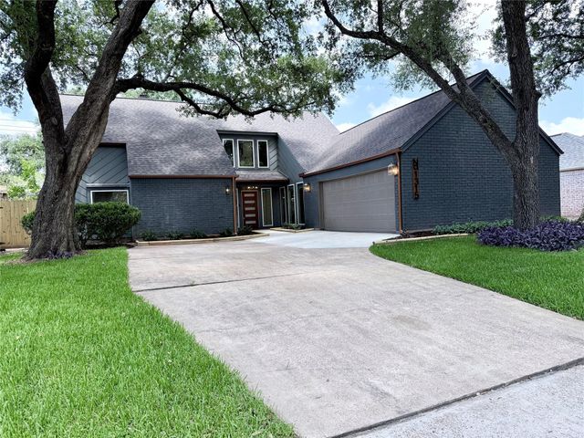 1315 Warwickshire Drive, Houston, TX 77077