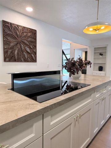 1315 Warwickshire Drive, Houston, TX 77077