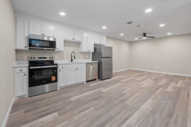 202 Roaring Springs Drive, Joshua, TX 76058