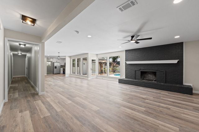 202 Roaring Springs Drive, Joshua, TX 76058
