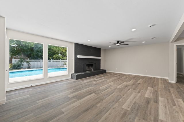 202 Roaring Springs Drive, Joshua, TX 76058