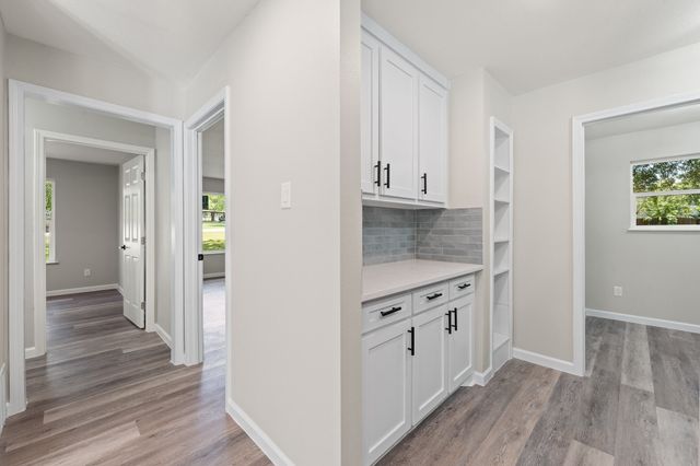 202 Roaring Springs Drive, Joshua, TX 76058