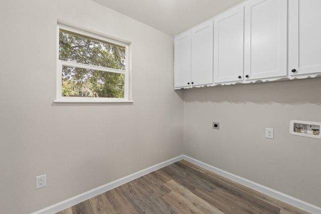 202 Roaring Springs Drive, Joshua, TX 76058