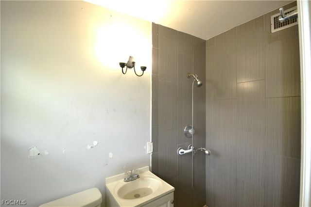 1324 Brookhill DR, Fort Myers, FL 33916