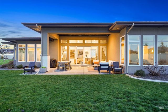 2332 S Grinberg Pl., Meridian, ID 83642