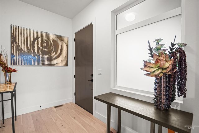 2332 S Grinberg Pl., Meridian, ID 83642