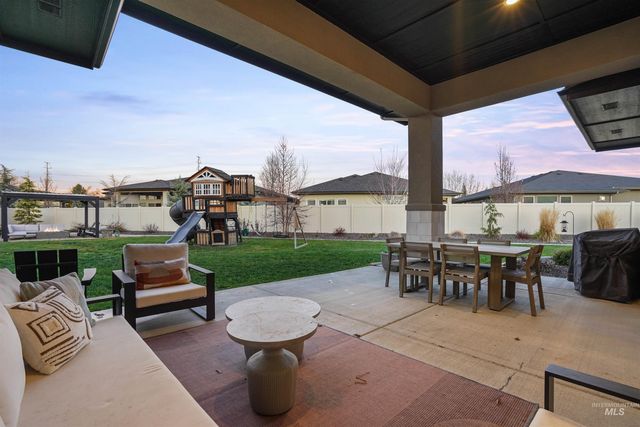 2332 S Grinberg Pl., Meridian, ID 83642