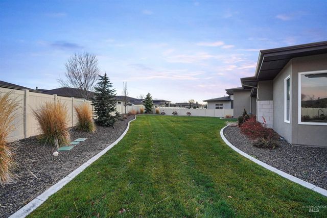 2332 S Grinberg Pl., Meridian, ID 83642