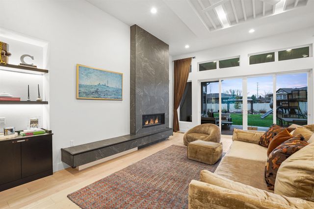 2332 S Grinberg Pl., Meridian, ID 83642