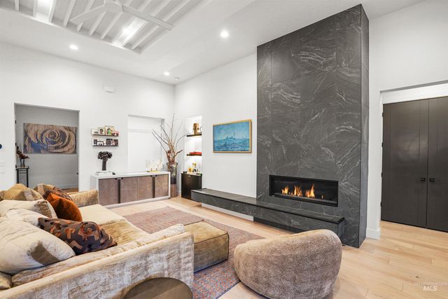 2332 S Grinberg Pl., Meridian, ID 83642