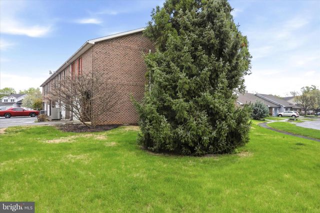 334 STONEGATE COURT, Chambersburg, PA 17201