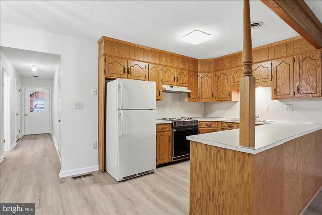 334 STONEGATE COURT, Chambersburg, PA 17201