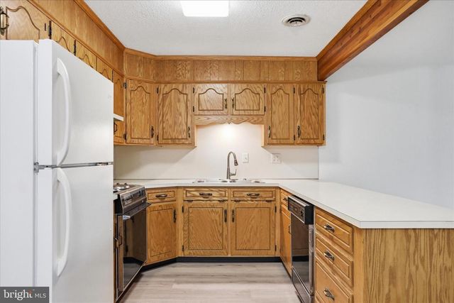 334 STONEGATE COURT, Chambersburg, PA 17201