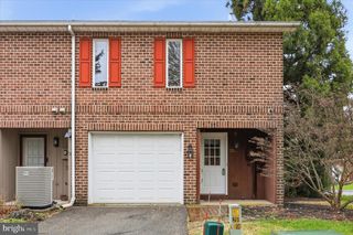 334 STONEGATE COURT, Chambersburg, PA 17201