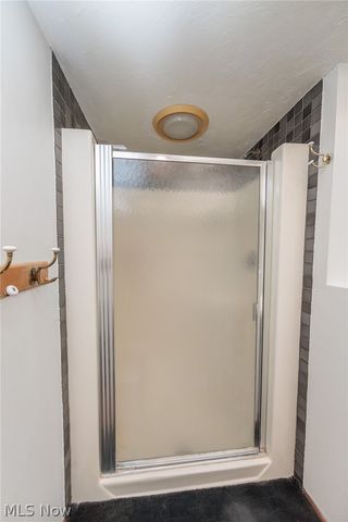 1550 Rydalmount Road, Cleveland Heights, OH 44118