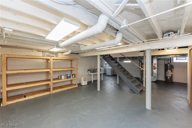 1550 Rydalmount Road, Cleveland Heights, OH 44118