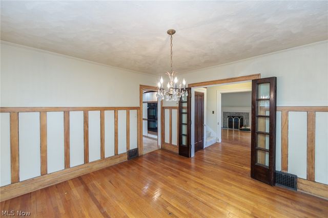 1550 Rydalmount Road, Cleveland Heights, OH 44118