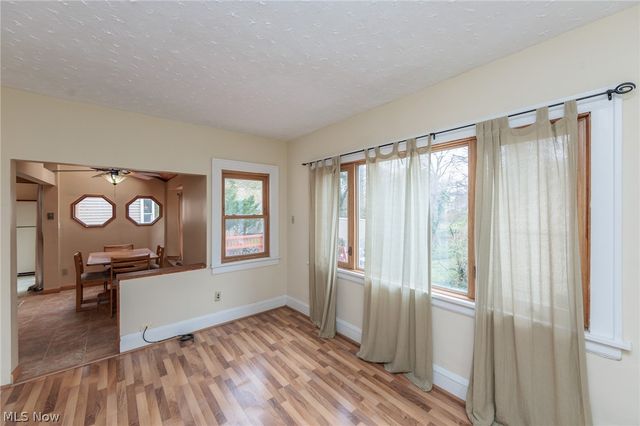 1550 Rydalmount Road, Cleveland Heights, OH 44118