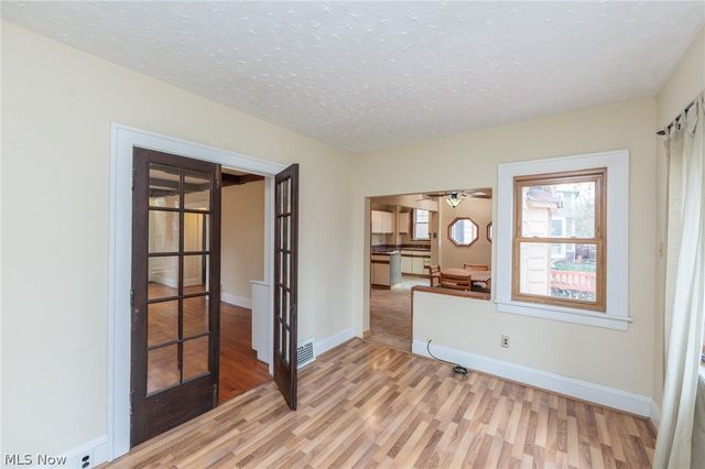 1550 Rydalmount Road, Cleveland Heights, OH 44118