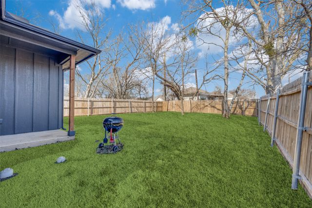 1429 E Odneal Street, Sherman, TX 75090