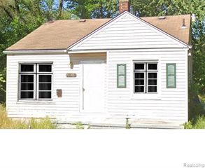 16665 San Juan Drive, Detroit, MI 48221