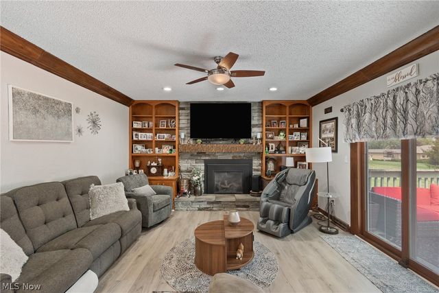 3741 Muirfield Drive, Uniontown, OH 44685