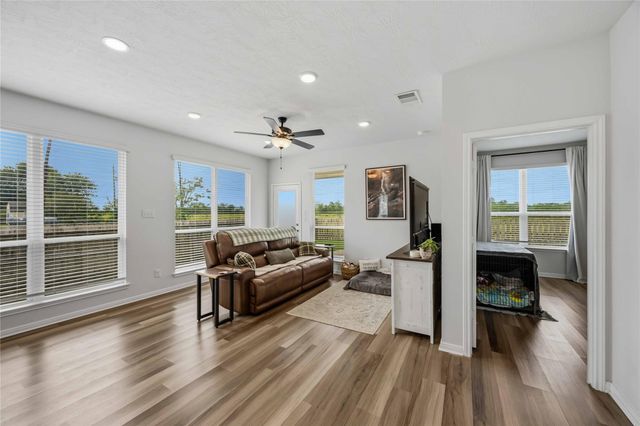148 Austin Road, Angleton, TX 77515