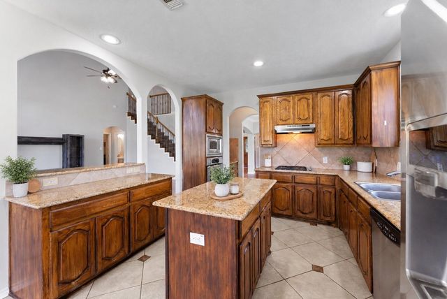 29907 Adobe Falls Drive, Spring, TX 77386