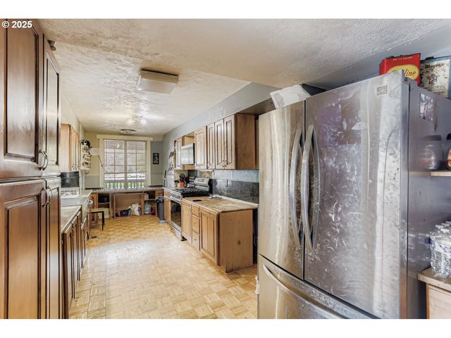 845 Sw BLAINE St, Mc Minnville, OR 97128