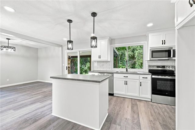 504 S Thornton Street, Richmond, MO 64085