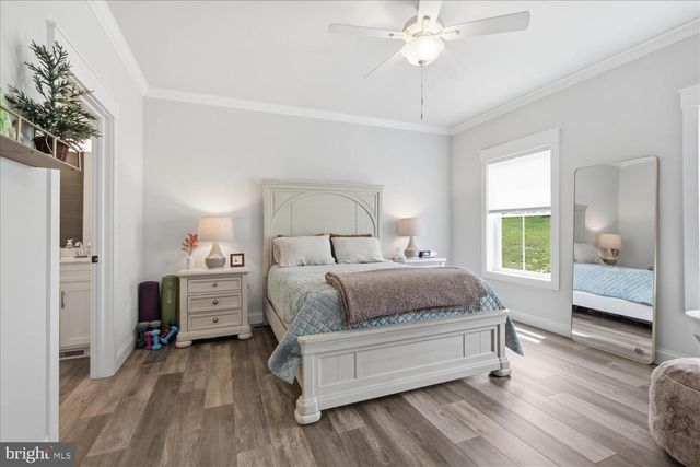 1813 EMERALD WAY, Mount Joy, PA 17552