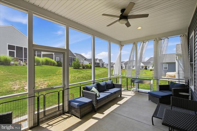 1813 EMERALD WAY, Mount Joy, PA 17552
