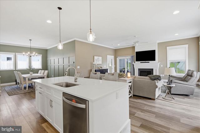 1813 EMERALD WAY, Mount Joy, PA 17552