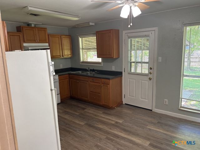 303 Ridge Street, Copperas Cove, TX 76522