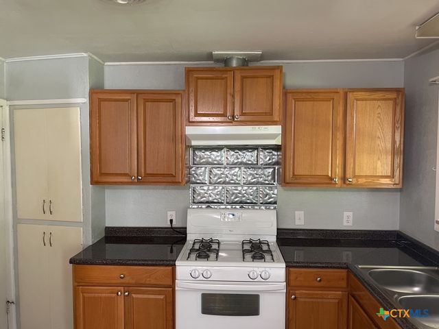 303 Ridge Street, Copperas Cove, TX 76522