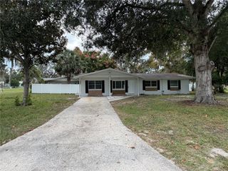 6808 FERN CIRCLE, Leesburg, FL 34748